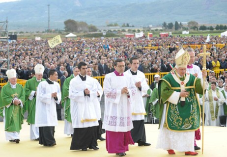 Papa Benedetto XVI e la sua storica visita a Lamezia e Serra San Bruno
